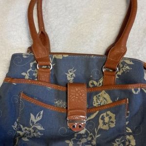 Hand bag